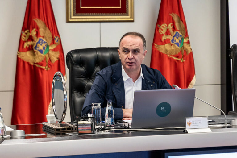 Administrativni odbor protiv skidanja imuniteta Đeljošaju