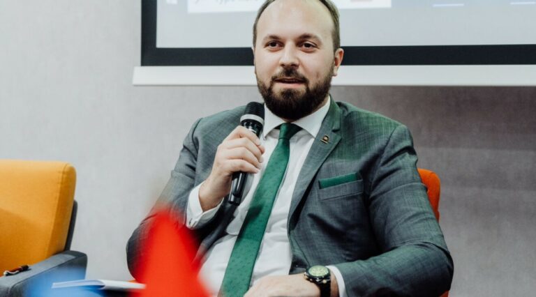 Šahman: Ibrahimović privatizovao stranku, neistomišljenike udaljava sa sjednica organa partije…