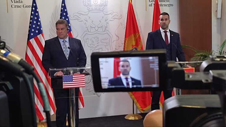 Stejt department: Eskobar nije smijenjen, u okviru redovne rotacije dobiće novu funkciju