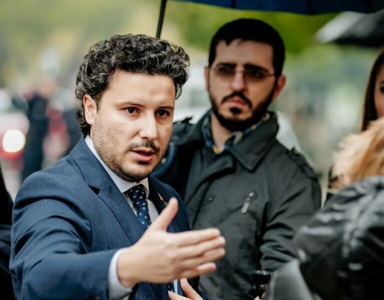 Abazović: Baš sam se naježio, čekam vas