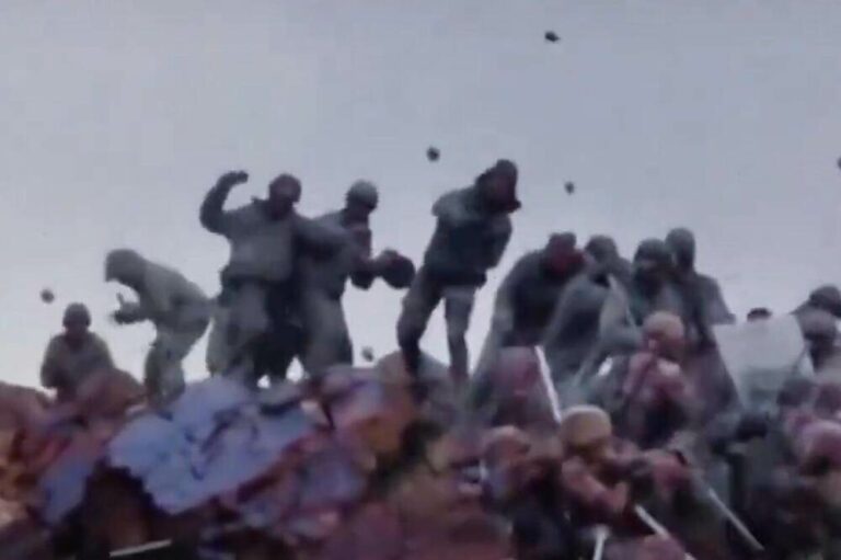 NOVI SNIMAK OBRAČUNA KINESKIH I INDIJSKIH GRANIČARA: Pogledajte kako NUKLEARNE SILE rješavaju probleme na granici