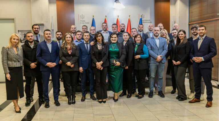 Poslanički klub PES: Što više vladavina prava uzima zamaha, to je veća nervoza u DPS-u