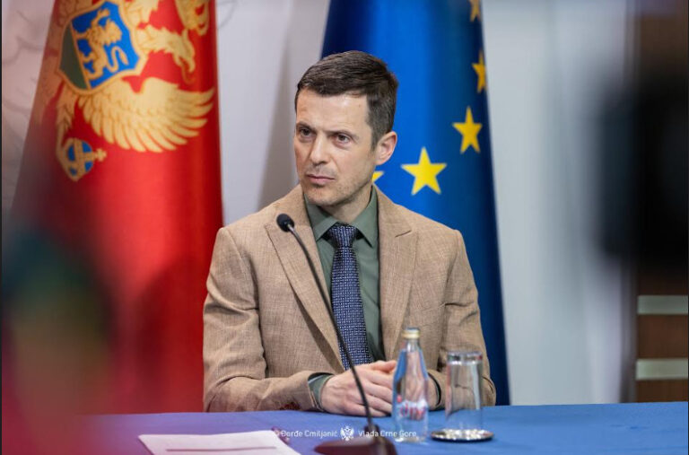 Mujović: Više nema izgovora – ako rukovodstva EPCG i Željezare ne budu valjano radili svoj posao, tražiću smjenu odgovornih