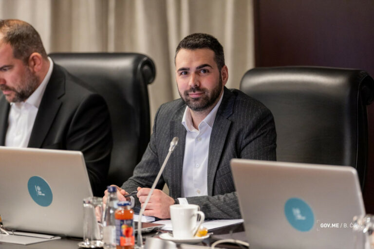 Krvavac: Neistiniti navodi Kneževića o obećanju Spajića o uzdržanosti Crne Gore