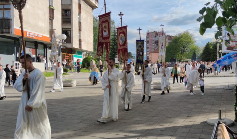 Đurđevdanska litija u Beranama: Molitva za spas ljudi i grada