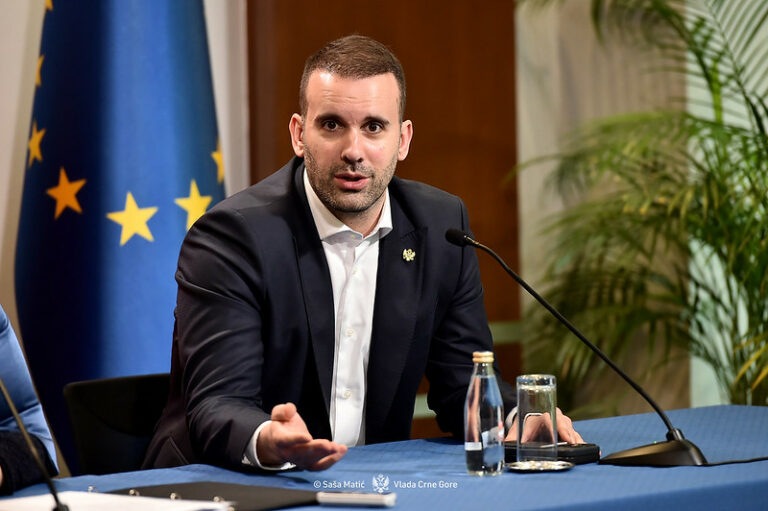 Kabinet premijera: Rudović saopštio notornu neistinu – Amandmani u vidu komentara na zakone dostavljeni prije dva mjeseca