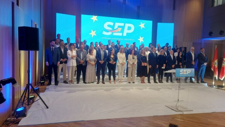 DUŠKO MARKOVIĆ: Nijesmo ničiji politički izdanak, svojim iskustvom pomoći ćemo Crnoj Gori da se oporavi