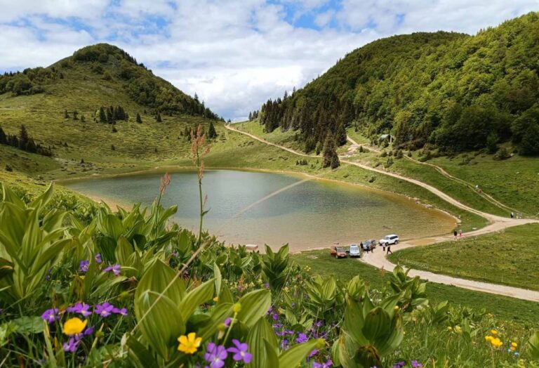 Pretežno sunčano, na sjeveru popodne moguća kiša, do 36 stepeni
