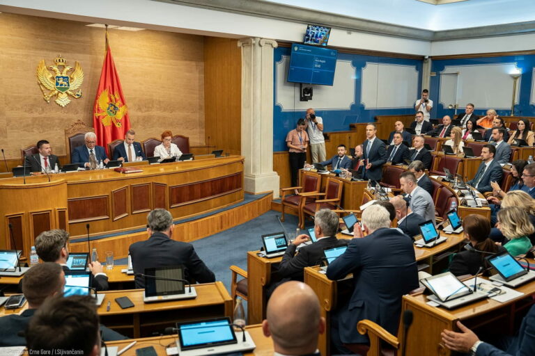 ZAVRŠENO GLASANJE: Skupština podržala rekonstrukciju, izabrani novi članovi Vlade