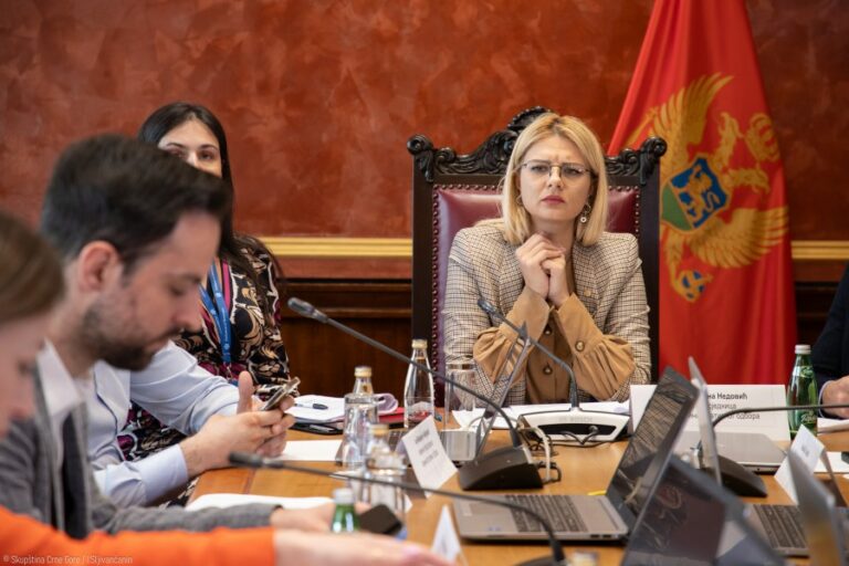 NEDOVIĆ: Maliciozno je optuživati premijera da je kriv za inflaciju