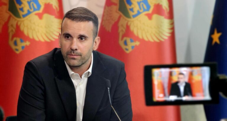 Spajić: Od ponedjeljka otkup svih viškova mlijeka, jogurt po sniženim cijenama