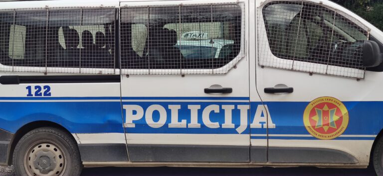 Rožaje: Četiri osobe uhapšene zbog nasilničkog ponašanja, u tuči koristili sjekire i drvene štapove
