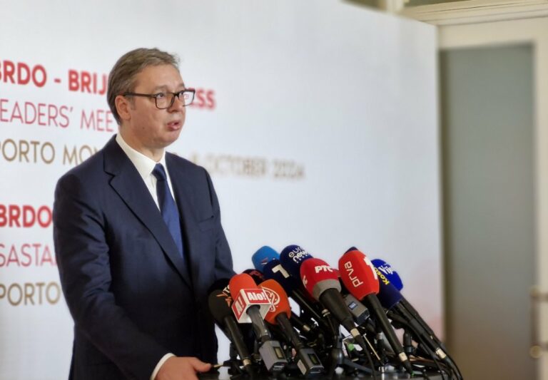 Vučić: Dvojica snajperista stigla u Beograd, tražimo ih