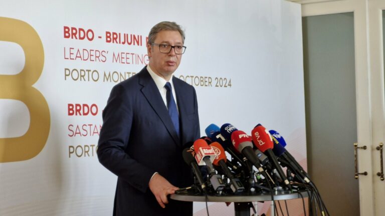 Vučić odgovorio Milanoviću: Važnije mi je da odem u Jasenovac nego na skup Brdo-Brioni