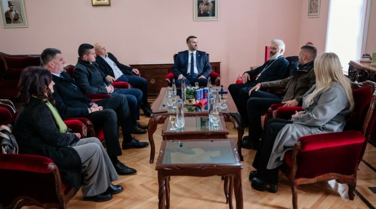 Spajić posjetio Manastir Đurđevi Stupovi i Medžlis Islamske zajednice u Beranama