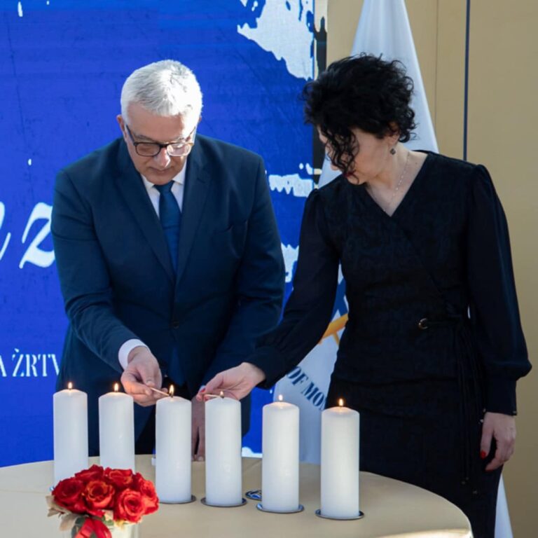 Mandić: Simbolično je da narodi koji su sistematski uništavani dijele ovaj važan datum