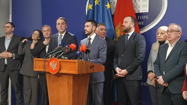 Živković, Vuković i Nikolić na Molitvenom doručku