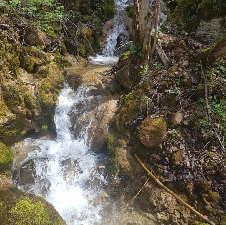 Vodopad „Skakavac”, čudo prirode, sakriven od očiju turista