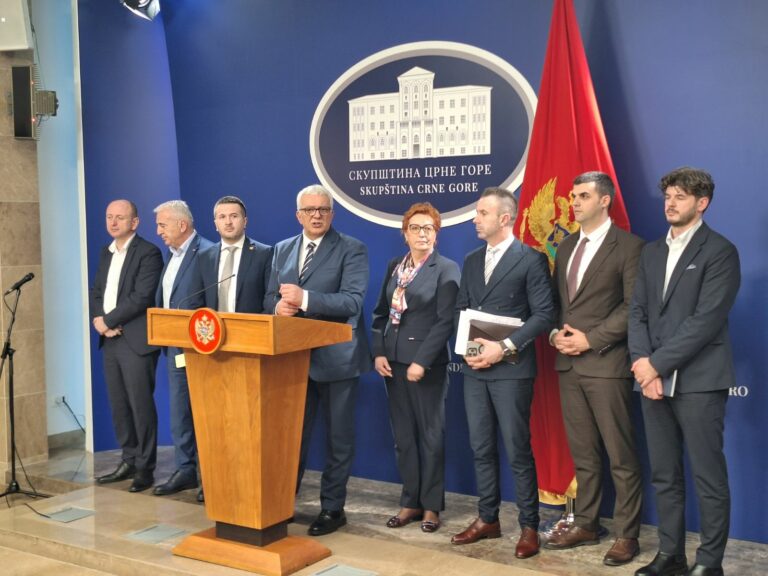 Poslanici danas o budžetu i zaduživanju