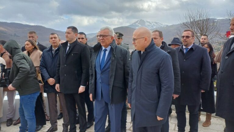 Položen vijenac na spomenik junacima Mojkovačke bitke