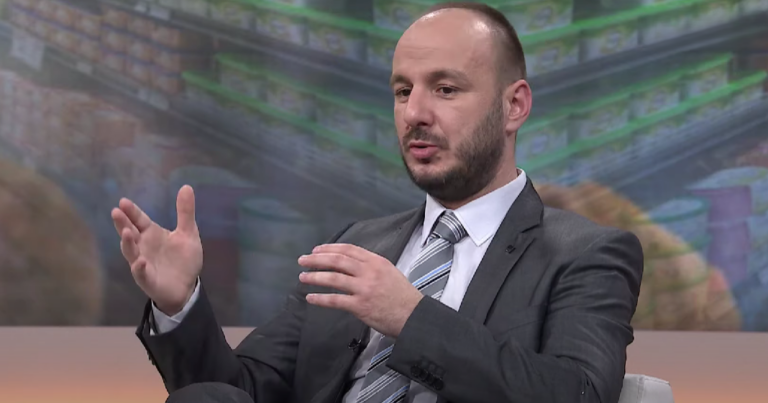 Pavićević: U Crnoj Gori preko 25.000 lažnih diploma