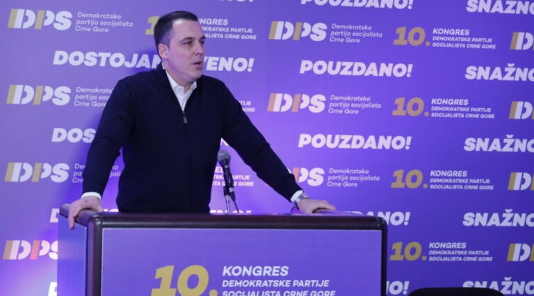 Vuković: Albanske partije imaju stotinu razloga da odu iz Vlade, samo jedan da ostanu – vlast
