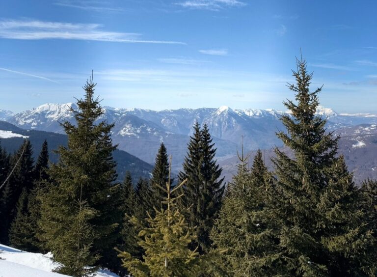 Bez padavina, tokom dana sunčano