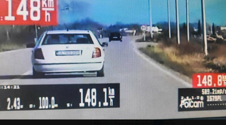 Uhapšena dva vozača: Na putu gdje je ograničenje 60 vozili brzinom od 116 i 148 km/h