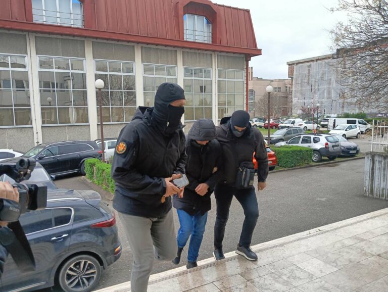 Velika akcija protiv duvanske mafije: Uhapšen vlasnik „Tehnomaxa“ Vesko Petranović