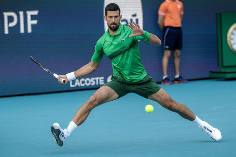Novak se vratio na trijumfalni put, Medvedev odmah ispao