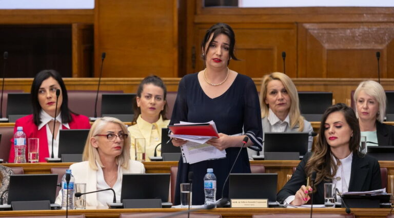 Jakšić Stojanović: Neselektivna provjera diploma ministara i poslanika