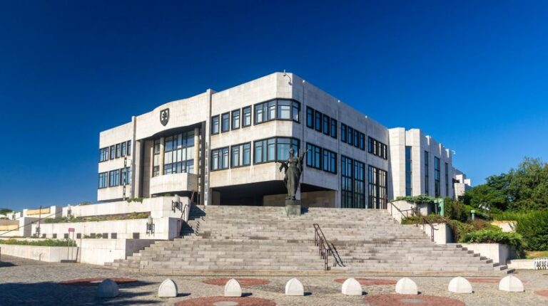 Slovački parlament usvojio zakon, kritičari tvrde da će biti štetan za mnoge NVO