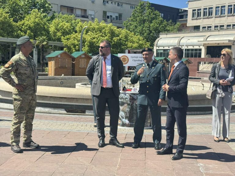 Krapović: Snažna i moderno obučena vojska garant sigurnosti građana Crne Gore
