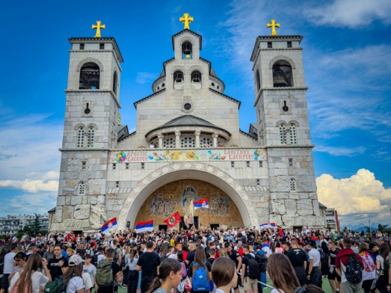 Počelo hodočašće od podgoričkog Sabornog hrama do Ostroga
