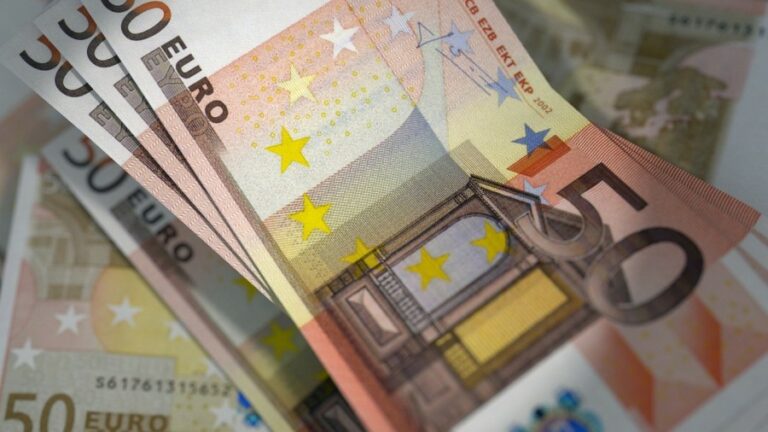 ECB povlači stare novčanice od 50 eura