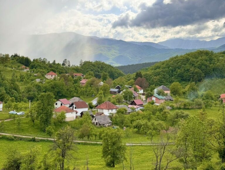 Nestabilno vrijeme zadnjeg dana avgusta, biće i sunca i pljuskova