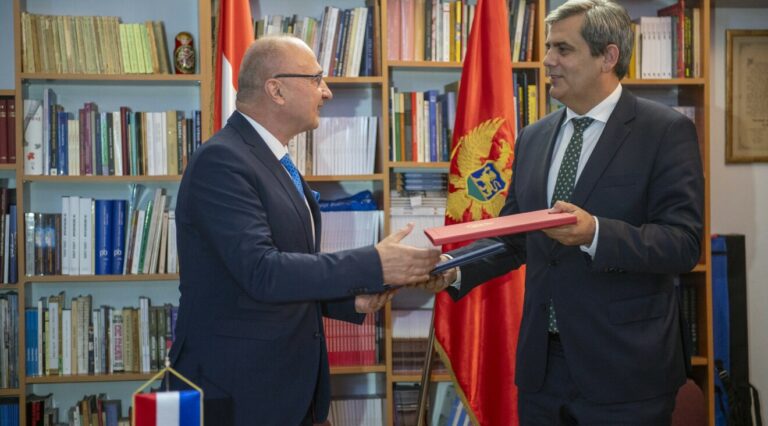 Vrhunac selektivne diplomatije se ogleda u potpunom muku na nevjerovatne poruke koje stižu iz Hrvatske