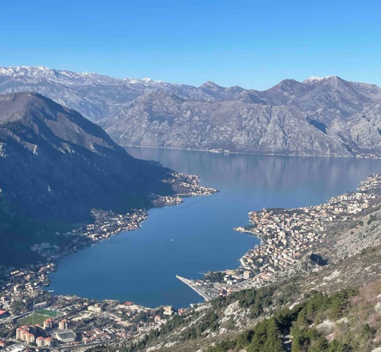 Kotor: Državljanin Južne Afrike napao vlasnika hostela, završio u Spužu