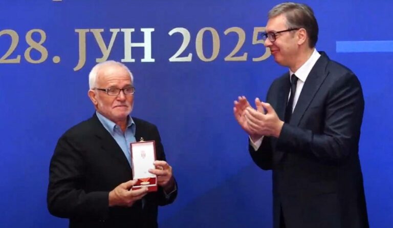 Obilića medalja za div junaka Peđu Leovca!
