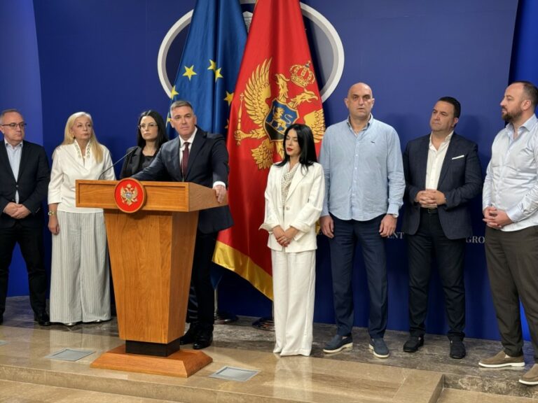 Huter: Policija pomogla Mandiću u institucionalizaciji šovinizma i sramoćenju 13. jula