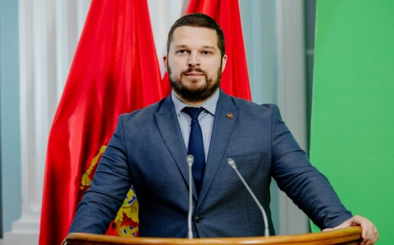 Mikić: ANB me je nezakonito prisluškivala, pratili su i poglavare SPC, funkcionere DF-a, novinare…