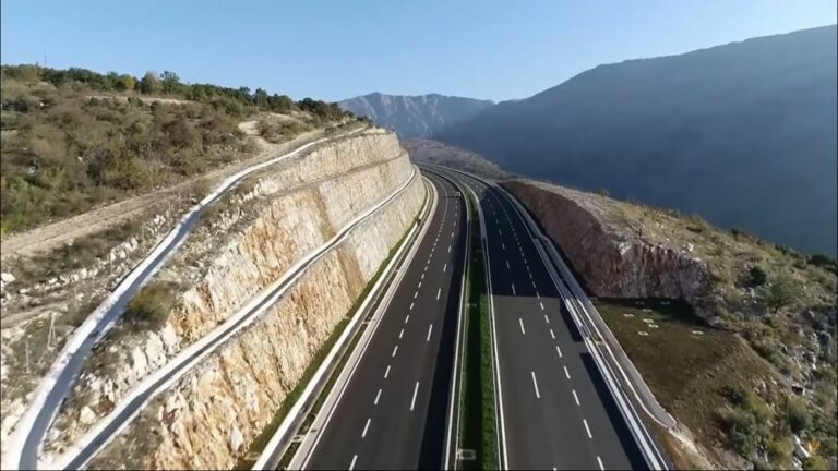 Polovina dionice Mateševo – Andrijevica biće tuneli i mostovi