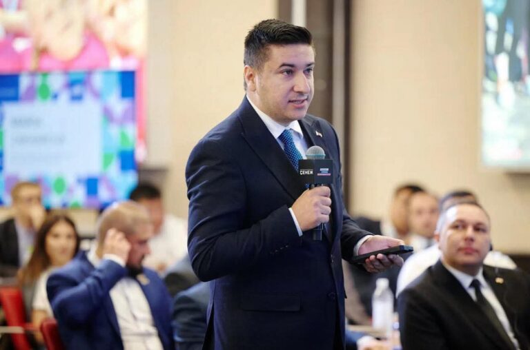 Dajković: Dok su plašili narod „srpskim svijetom“ i „ruskim uticajem“, turski svijet zakucao na vrata Crne Gore
