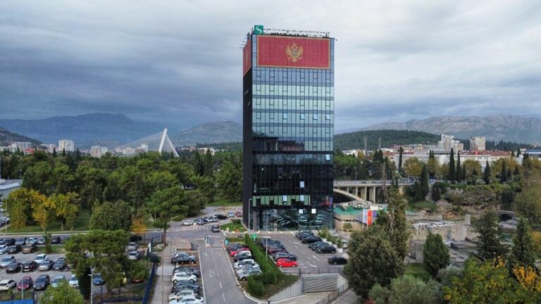 SDT: Pojedini novinari i NVO aktivisti tražili od Bemaksa pare za projekte