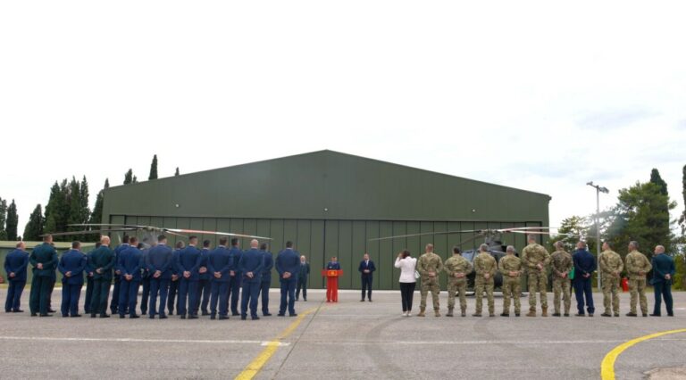 Krapović svečano otvorio novi hangar za helikoptere Vazduhoplovstva Vojske
