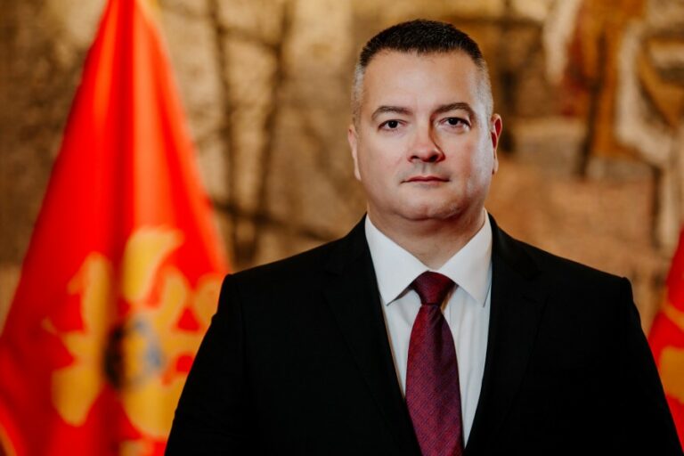 Vuksanović: Crnogorski navijači zaslužili poštovanje, ponašanje hrvatskih bilo sramotno