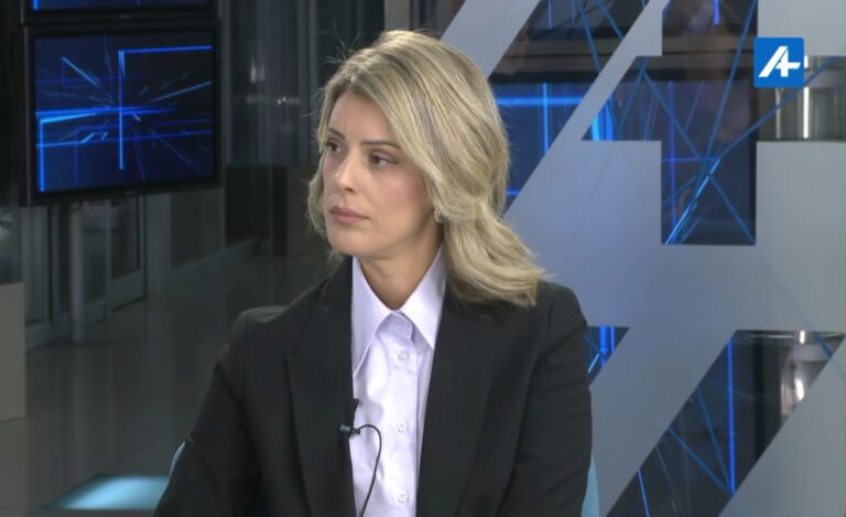 Novaković Đurović: Parlamentarna većina želi da kontroliše institucije, nema nikakve razlike u odnosu na DPS