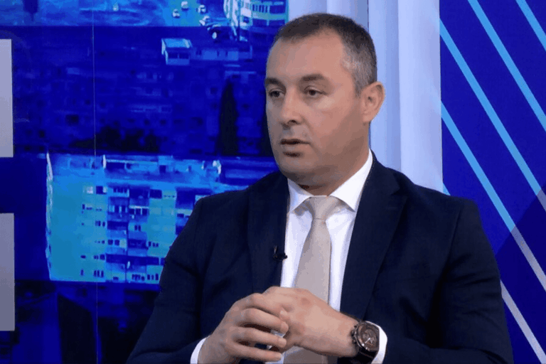 Šćekić: Hrvatske navijače istog momenta trebalo evidentirati, sprovesti do granice i zabraniti ulazak