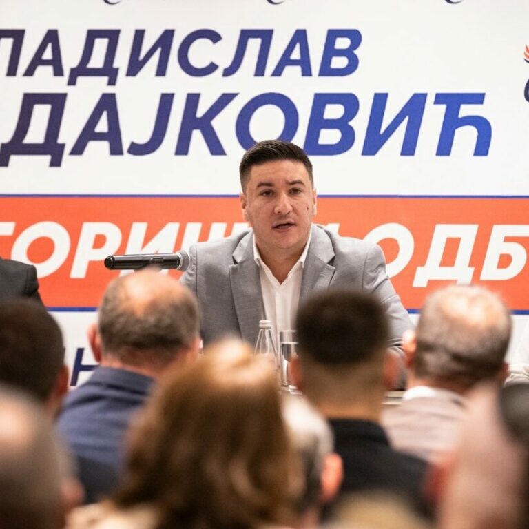 SLOBODNA CG: Iza Mujovića ne stoji većina, već samo interesna konstrukcija sastavljena od straha i trgovine