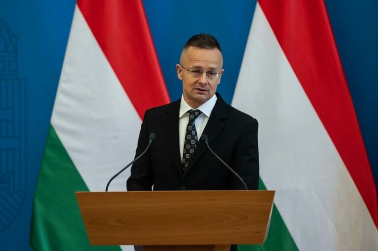 Sijarto: Hitno ukinuti zabranu uvoza ruskih energenata